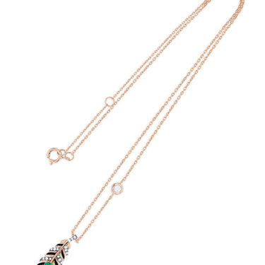 قلادة الريشة