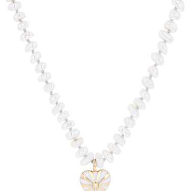 قلادة ميلا الصغيرة المرصعة بالخرز