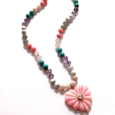 قلادة حب كبيرة من العقيق الأحمر